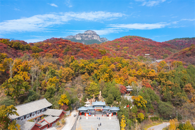濟(jì)南蓮華山。劉永明攝