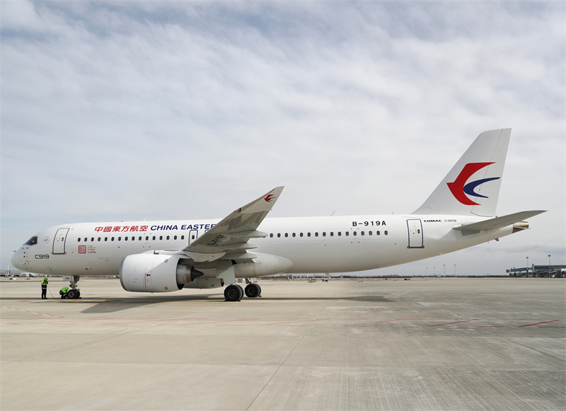 1月15日，全球首架C919國產大飛機抵達青島膠東國際機場進行驗證飛行。張進剛攝
