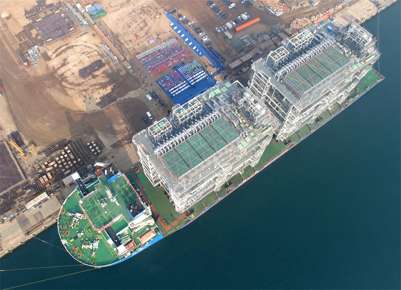 3月7日，全球首例一體化建造LNG模塊化工廠在青島西海岸新區(qū)完工交付。張進(jìn)剛攝