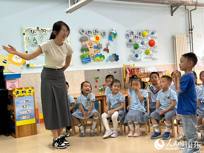 歡樂的課堂。人民網(wǎng) 喬姝攝