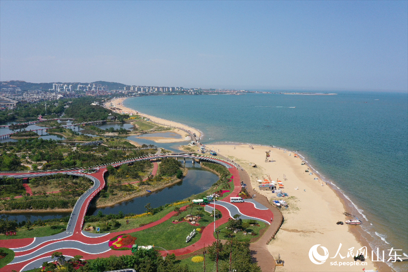 陽光海岸綠道沿岸風景。人民網(wǎng)記者 王天樂攝