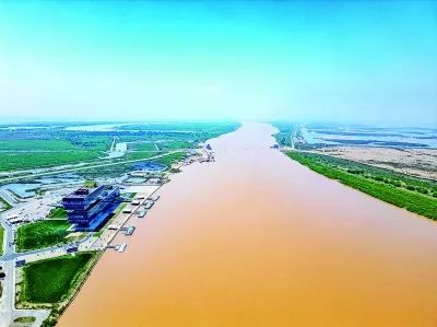 航拍山東東營(yíng)黃河口。光明日?qǐng)?bào) 徐譚/攝