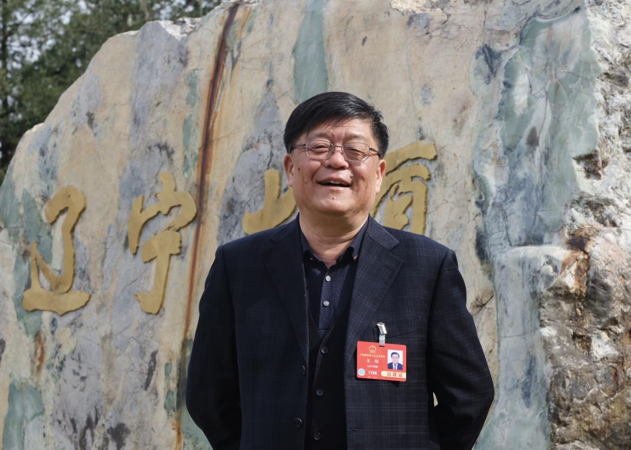 全國(guó)人大代表王剛。 受訪者供圖