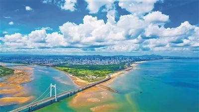 圖為八角灣金沙灘景區(qū)。煙臺(tái)黃渤海新區(qū)工委宣傳群團(tuán)部供圖