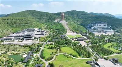 尼山講堂外景。