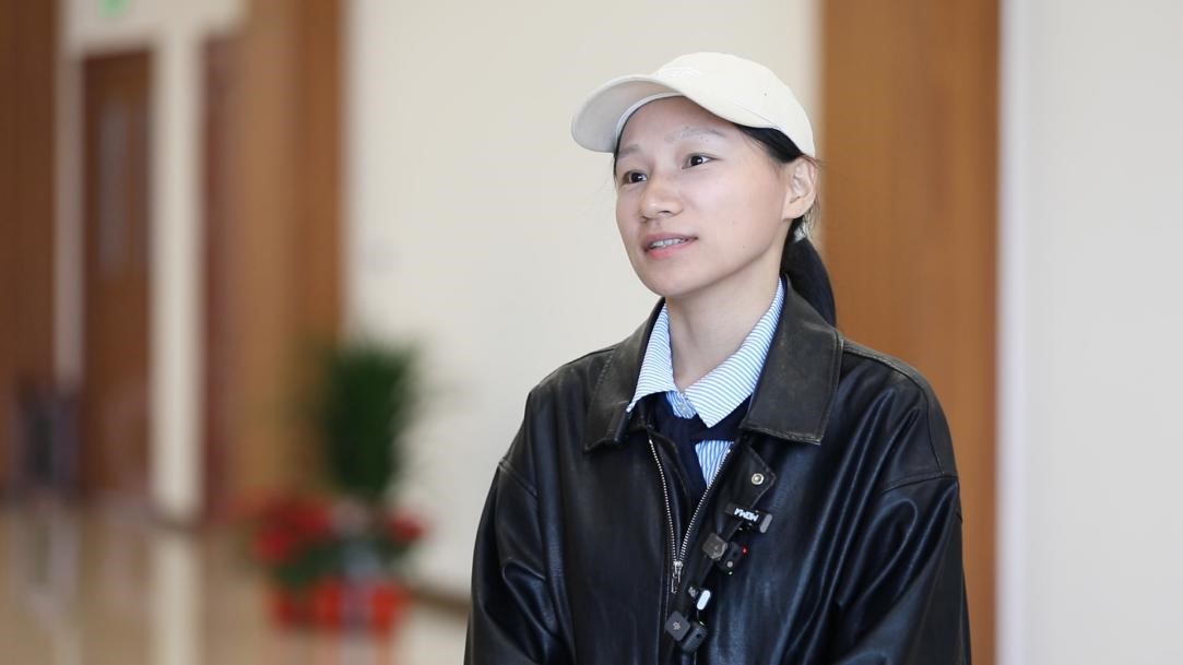 作家王晚。 曲磊攝