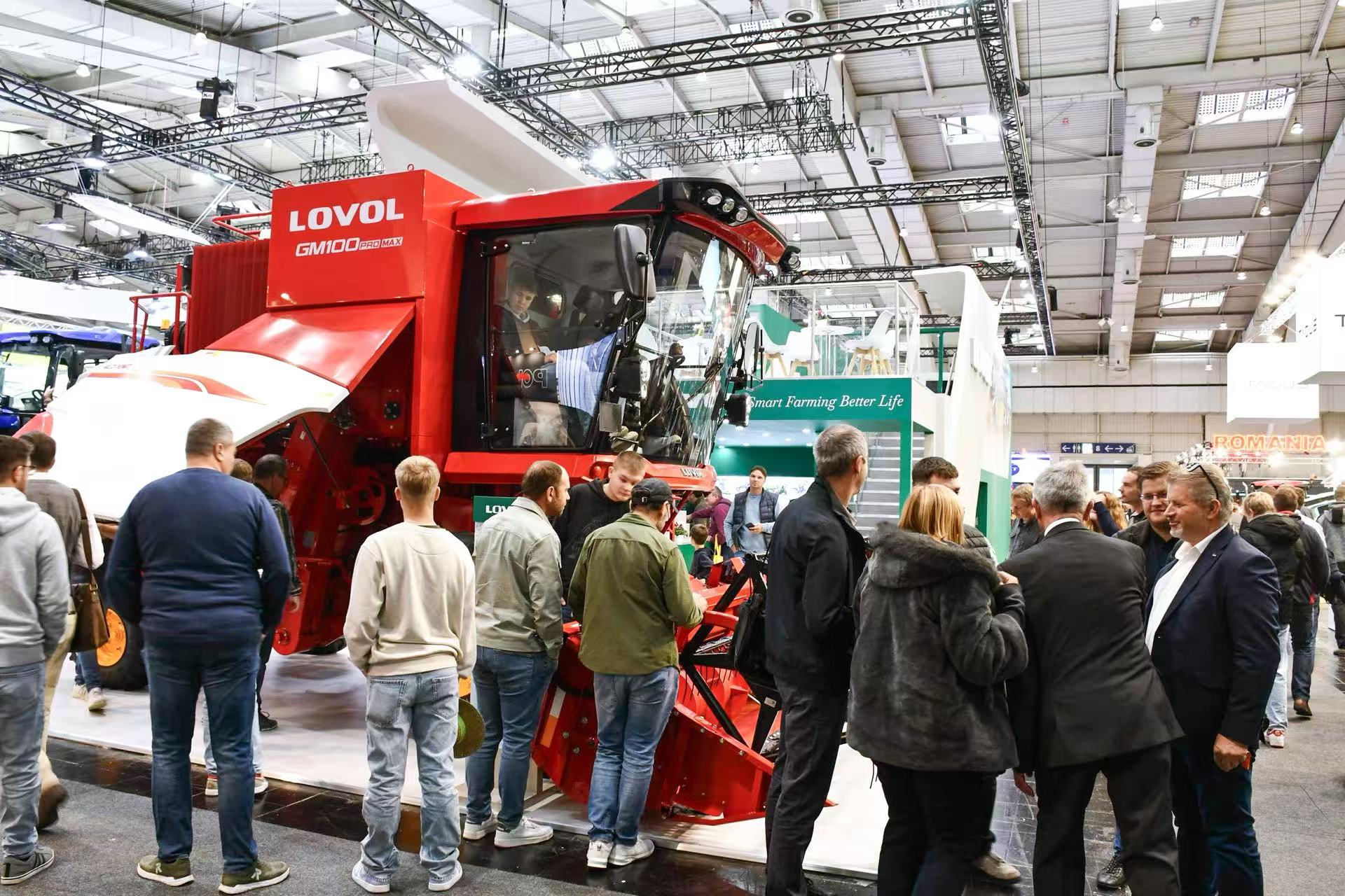 雷沃GM100收獲機(jī)械