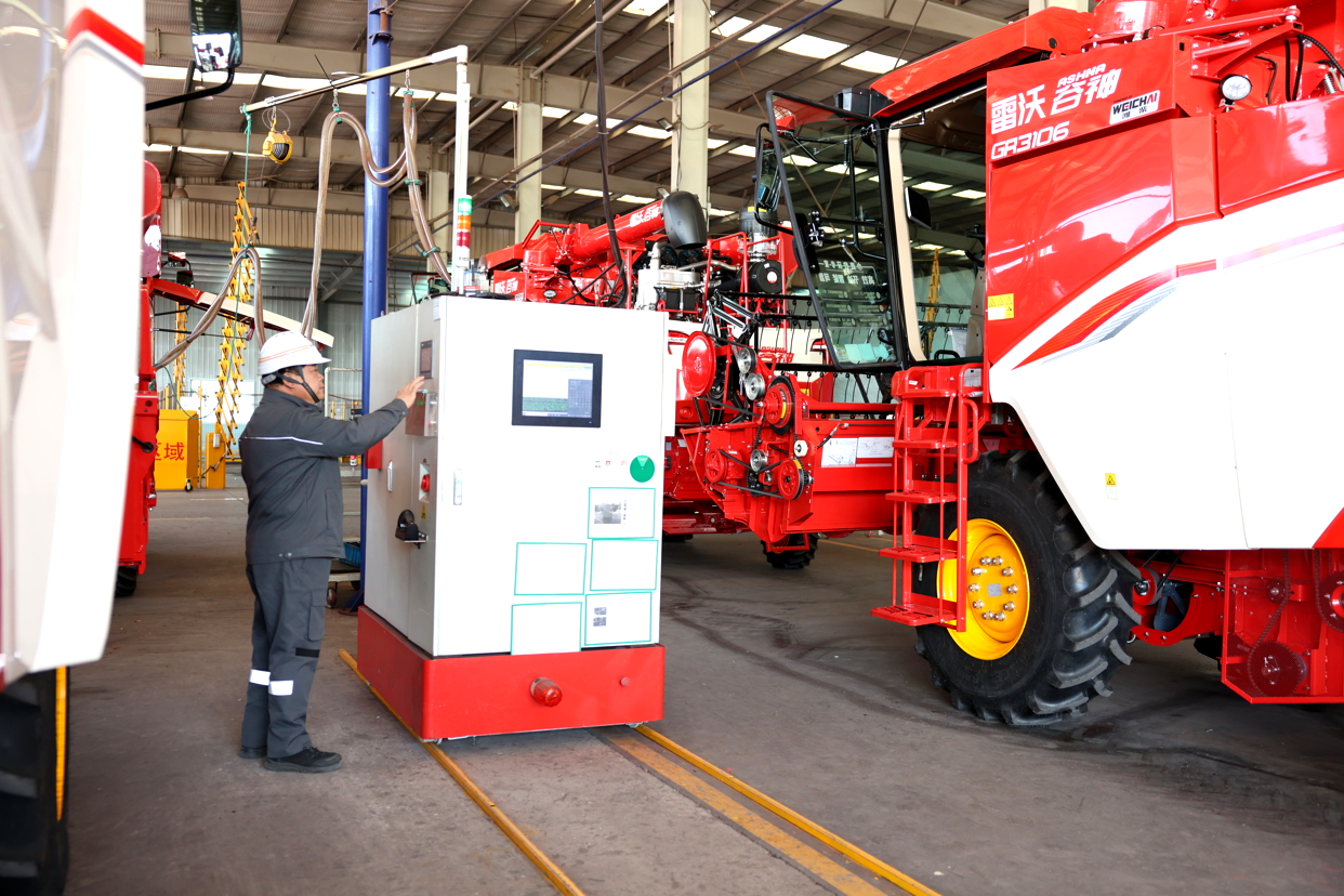 液壓透析機(jī)正在工作