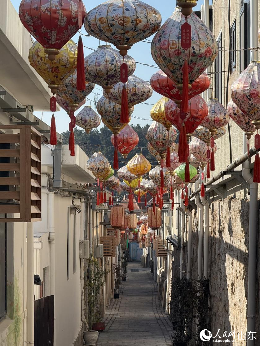 西麥窯村街景。 人民網 李子悅攝