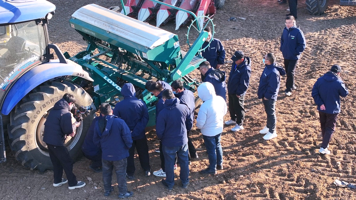 智慧農(nóng)服團(tuán)隊(duì)開(kāi)展高素質(zhì)農(nóng)民培訓(xùn)活動(dòng)