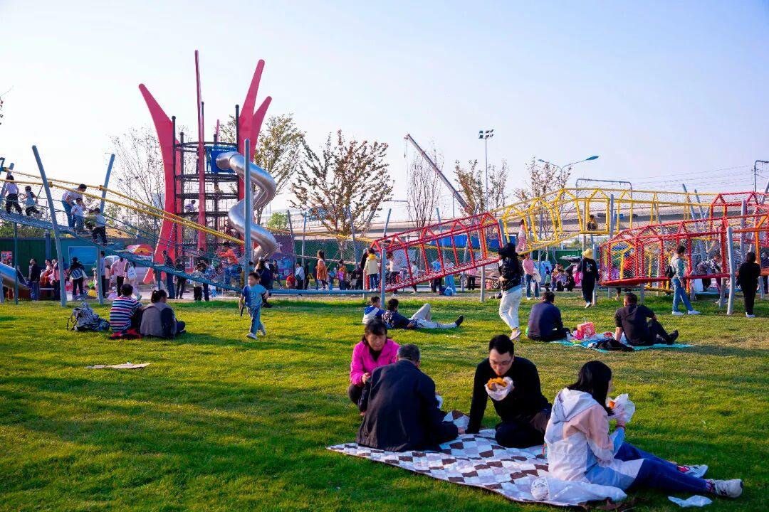 歷城區(qū)唐冶中央公園共享綠地